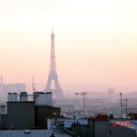 Panoramic Views Apartment